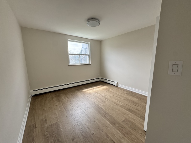 FANTASTIC 2-BEDROOM RENTAL OPPORTUNITY IN THE HEART OF HAMILTON EAST! 